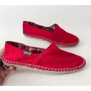 UBUNTU CLASSIC RED AFRIDRILLES FLATS ESPADRILLES SIZE 9.5